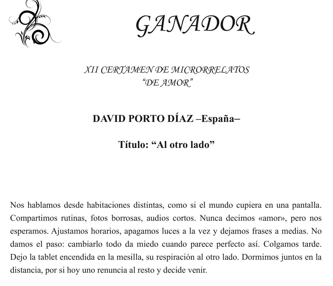 Página 67 de la antología: bajo el título GANADOR y el encabezado del XII Certamen de Microrrelatos «De amor» figuran David Porto Díaz –España– y el título «Al otro lado», seguidos del texto completo del microrrelato.