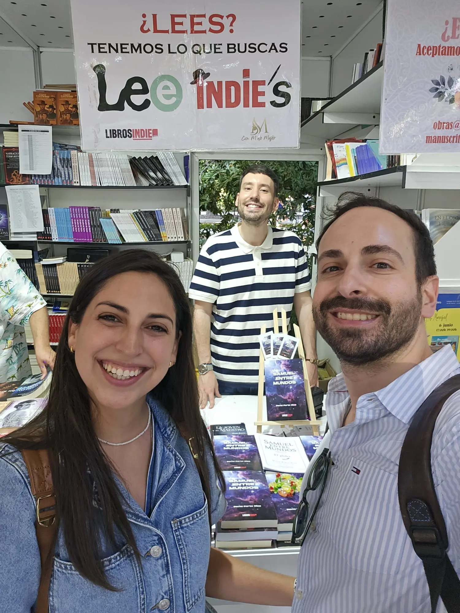 David Porto Díaz en la caseta 337 de la Feria del Libro de Madrid 2026